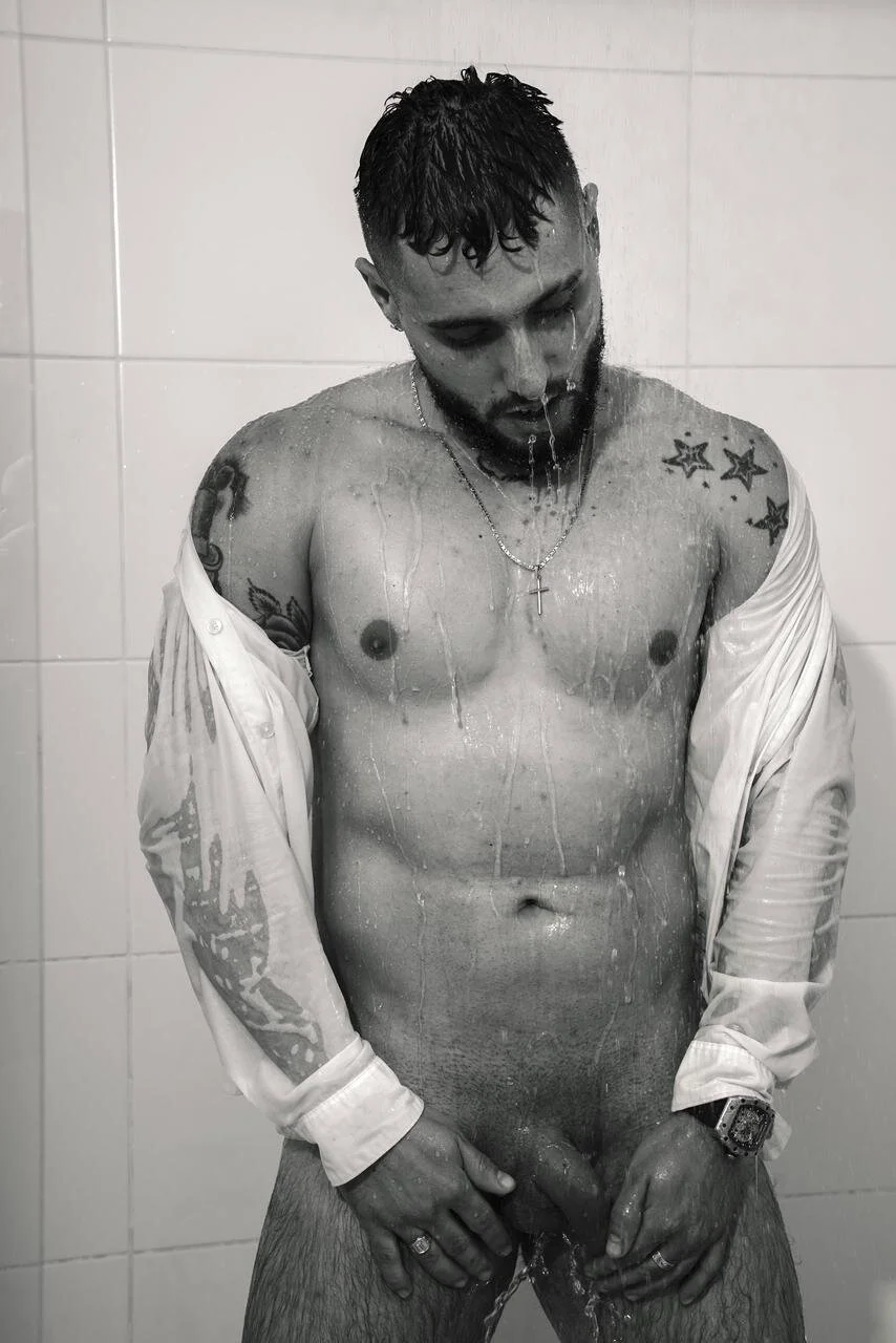 XXX Porn Photo of Nude dominic_de_luca 44
