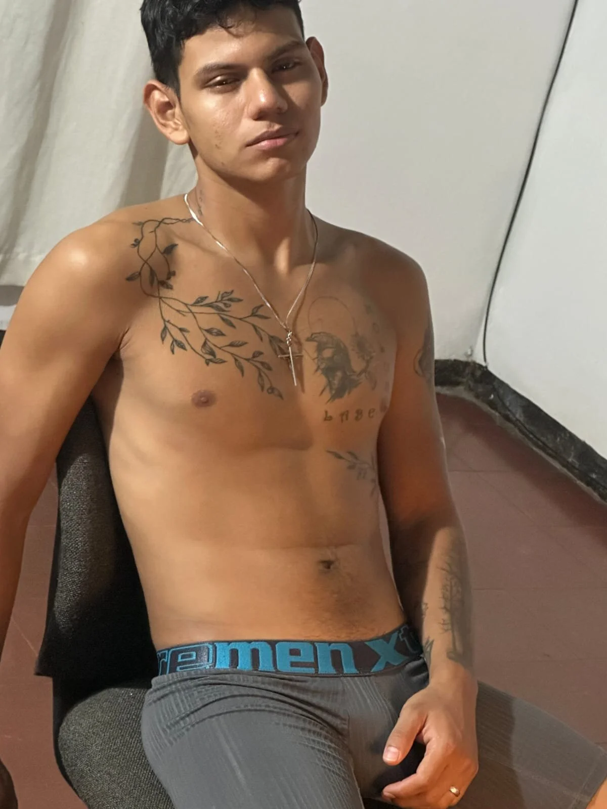 XXX Porn Photo of Nude jose_wol 18