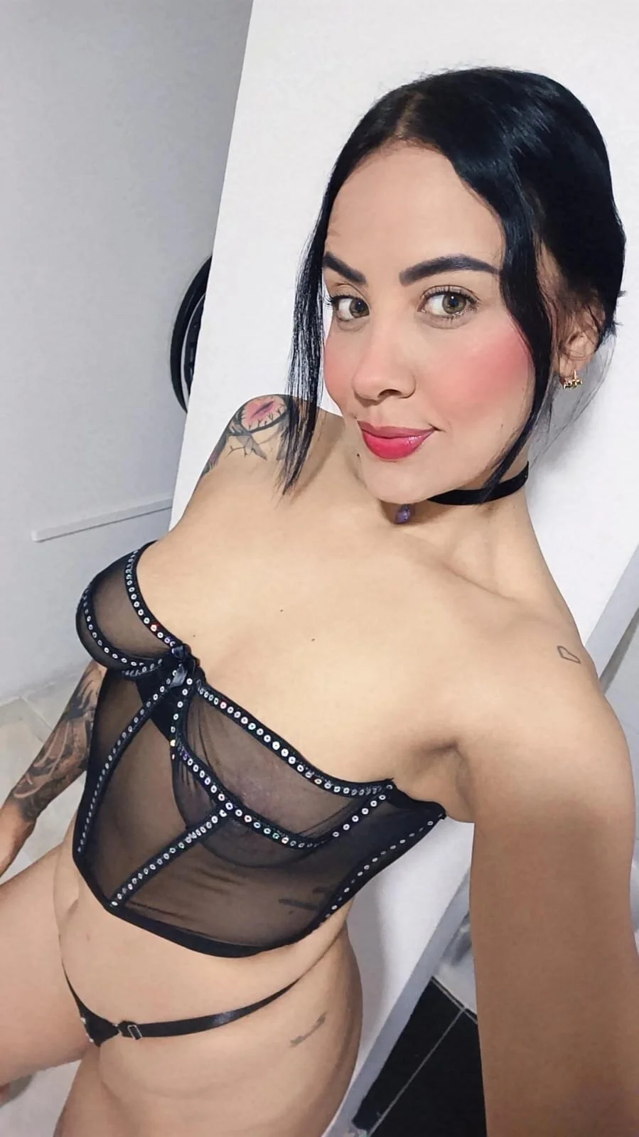 XXX Porn Photo of Nude roseliam25 20
