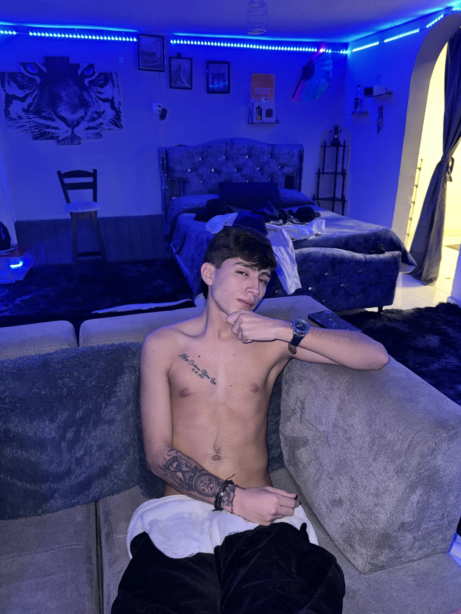 XXX Porn Photo of Nude Esteban_VIP_ 2