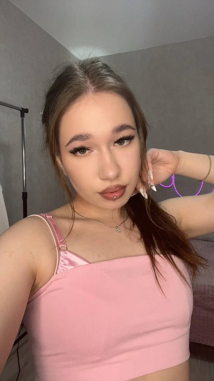 XXX Porn Photo of Nude JanellSanschagrin 5