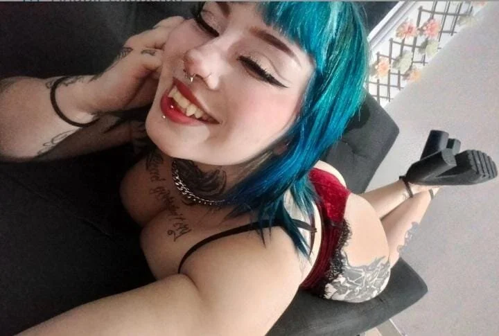 XXX Porn Photo of Nude Devil_kitty 3