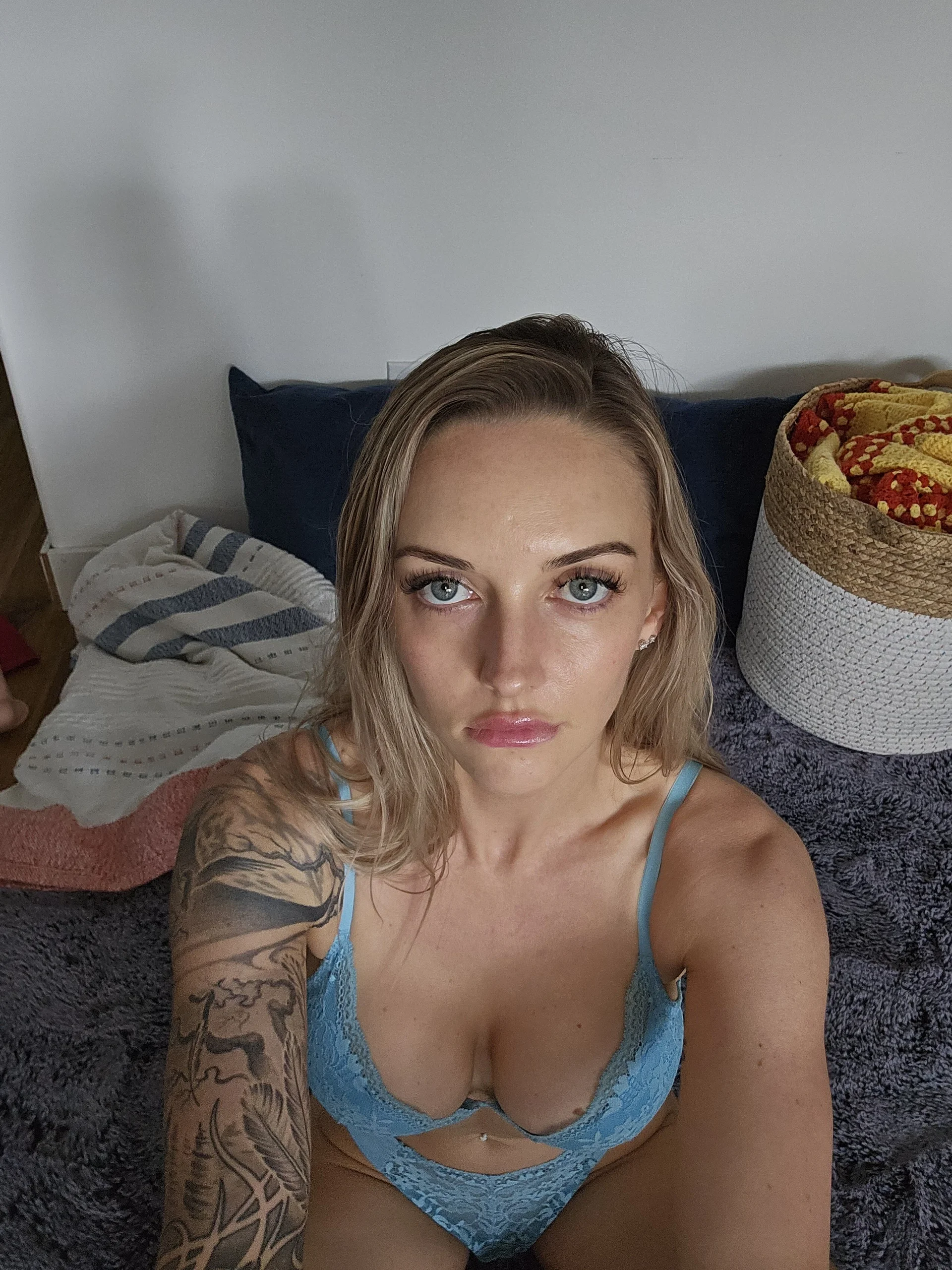 XXX Porn Photo of Nude Thekatievogue 4