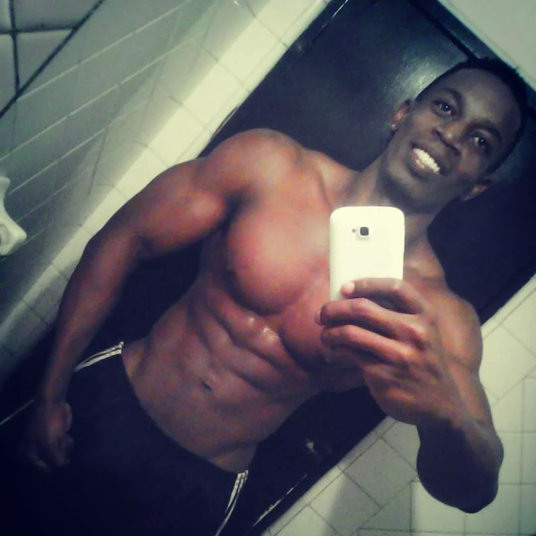 XXX Porn Photo of Nude strong__anthony 11