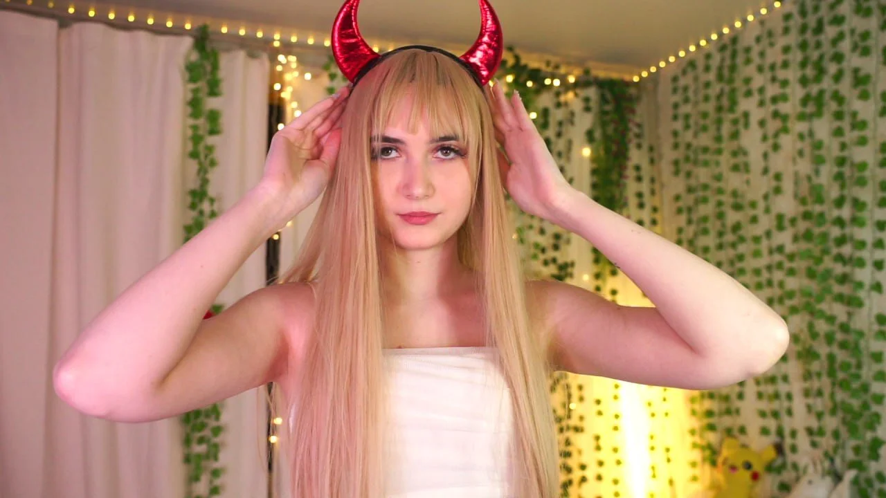 XXX Porn Photo of Nude MarlboroWeb 16