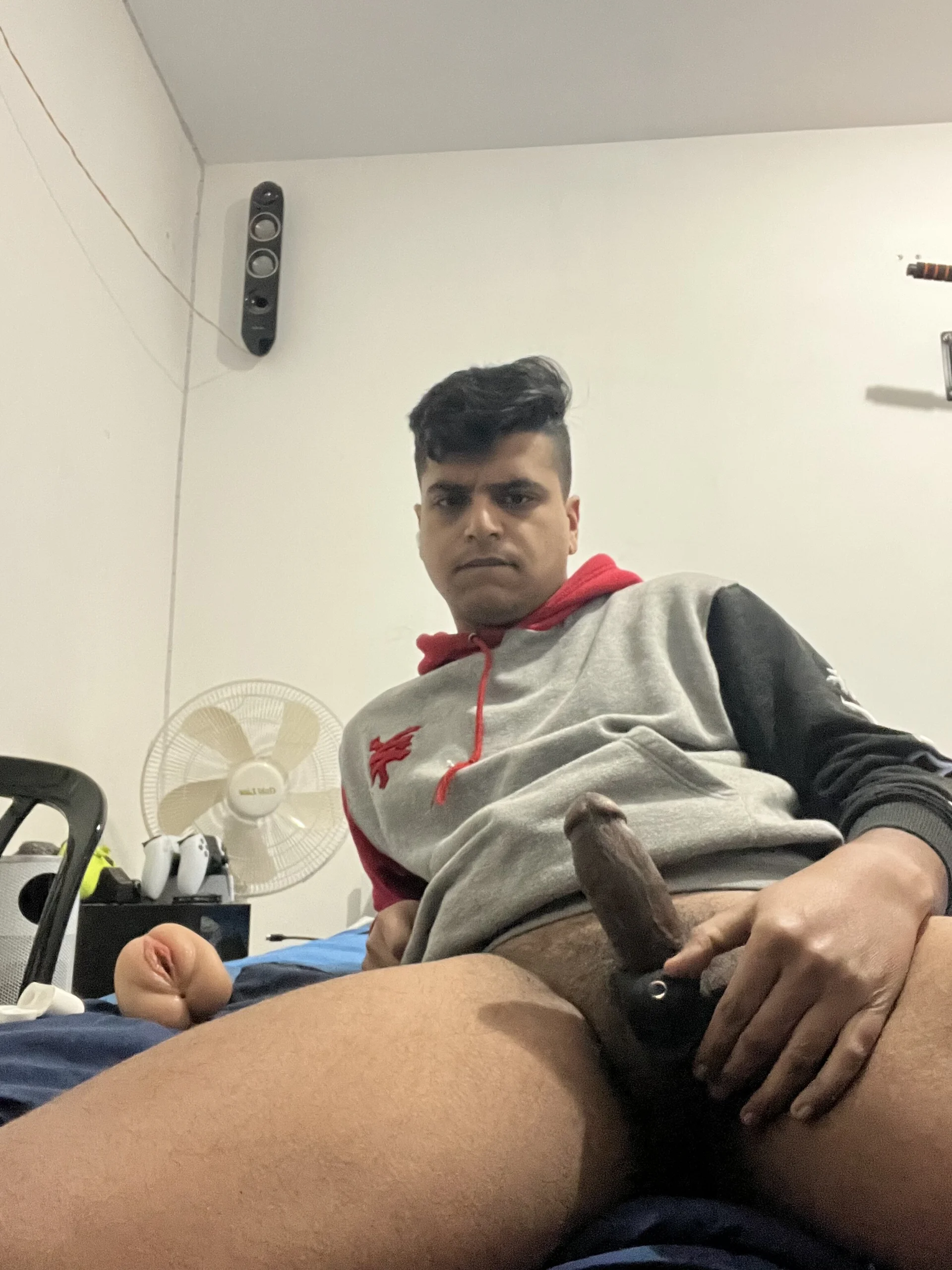 XXX Porn Photo of Nude Noam7080z 9