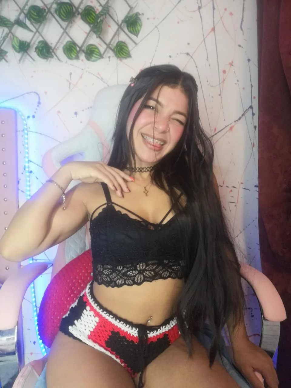 XXX Porn Photo of Nude Ash_satisfying_orgasm 3