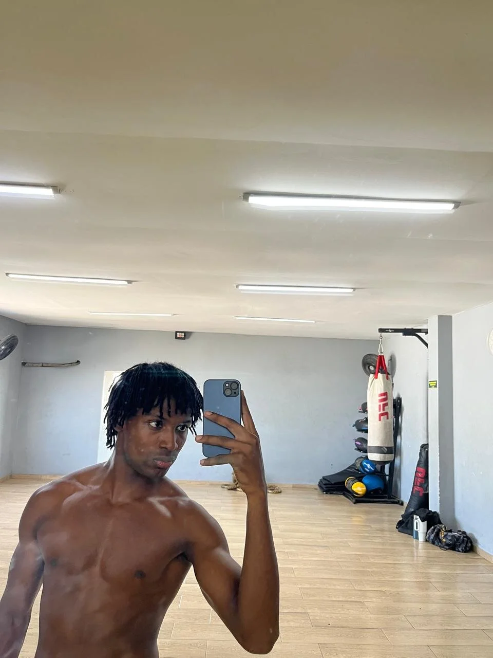 XXX Porn Photo of Nude tau_montes 4