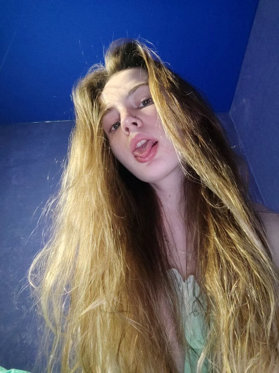 XXX Porn Photo of Nude Luxwyverna 8