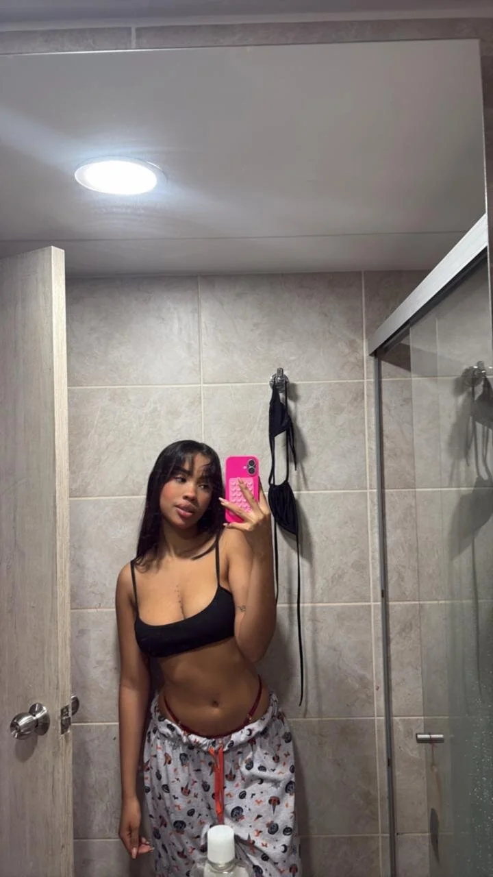 XXX Porn Photo of Nude samiacooper25 11