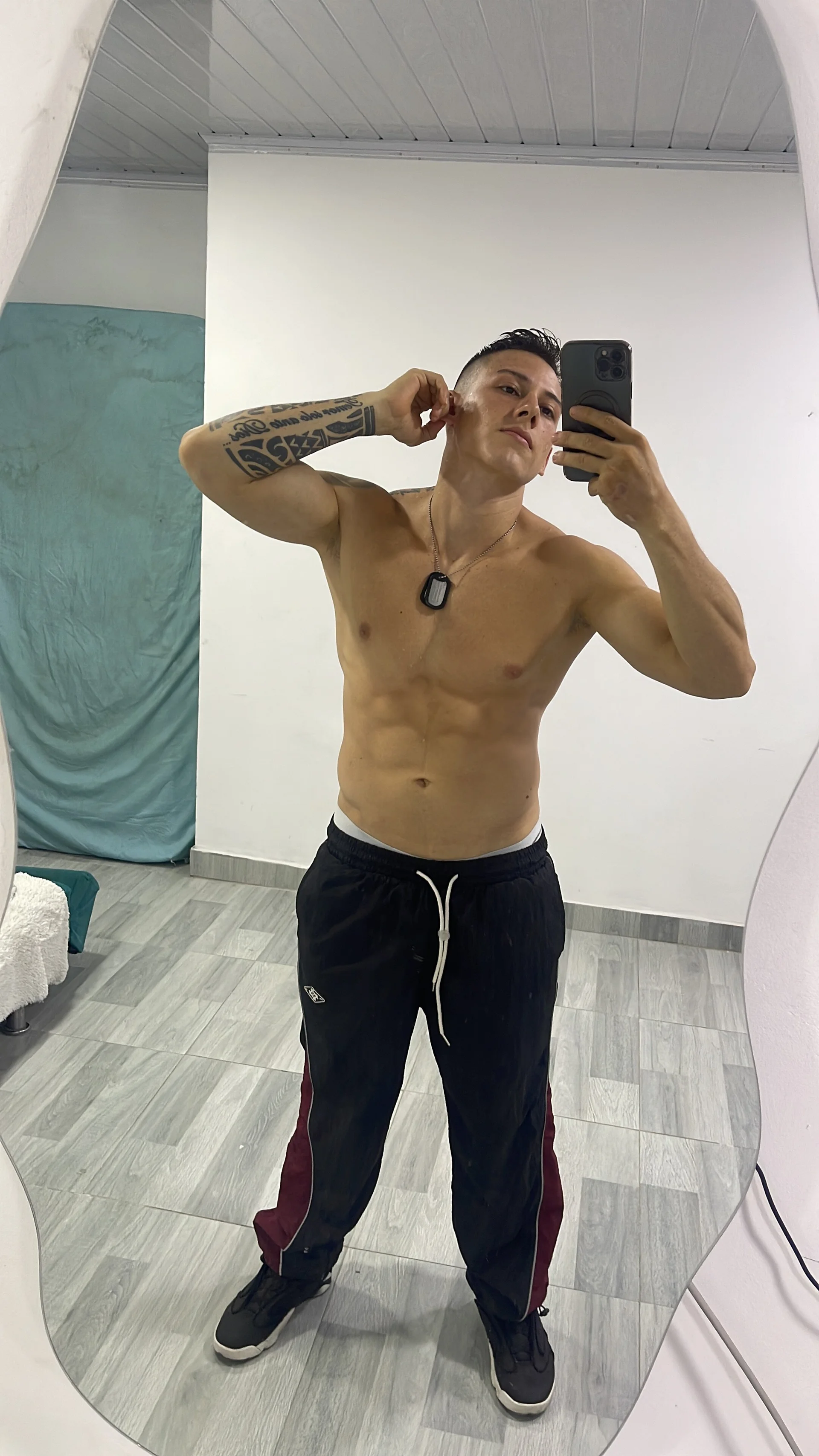 XXX Porn Photo of Nude Muscle_King_Cum 8