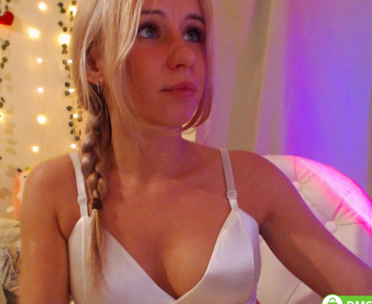 XXX Porn Photo of Nude Mia__Jensen 11