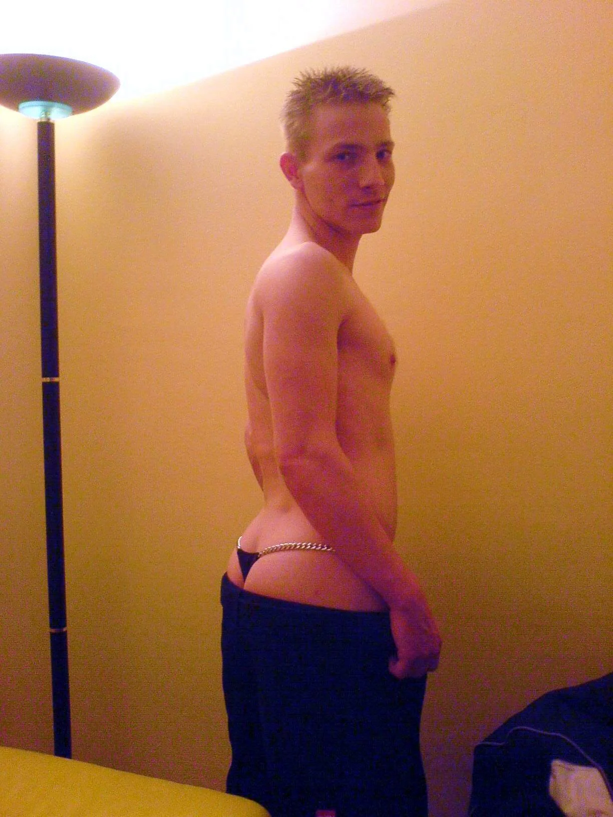XXX Porn Photo of Nude Fem-Boy40 6