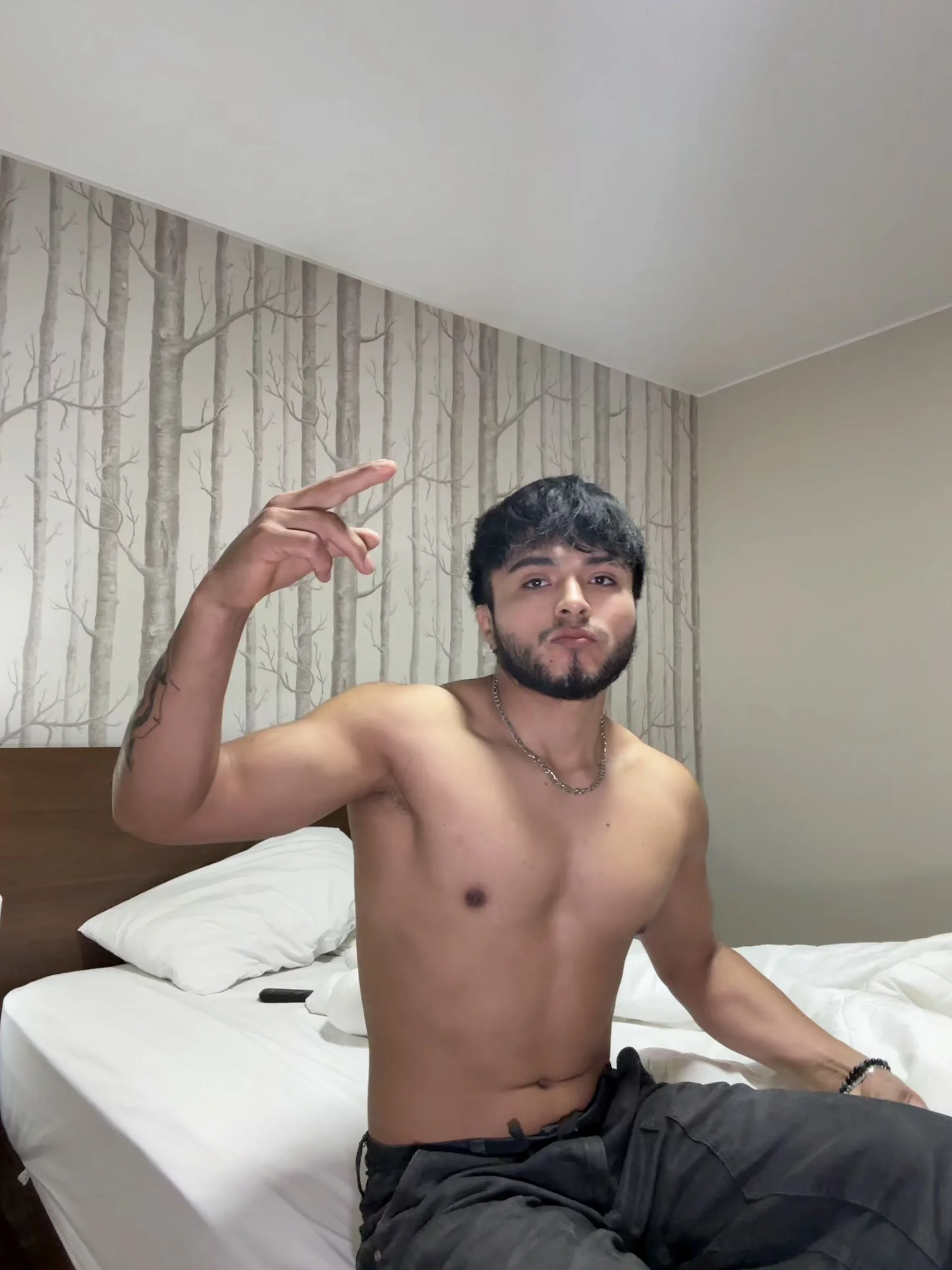 XXX Porn Photo of Nude Beboteejoel 4