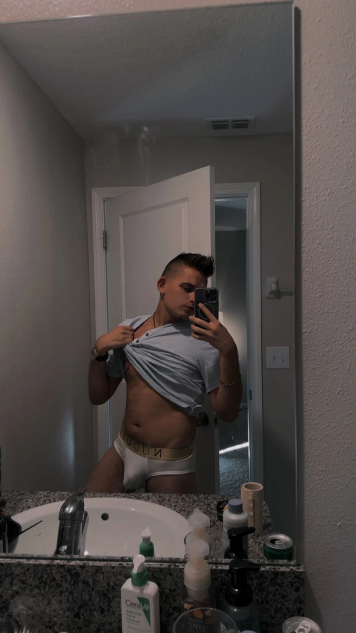 XXX Porn Photo of Nude eastcoastrussian 2