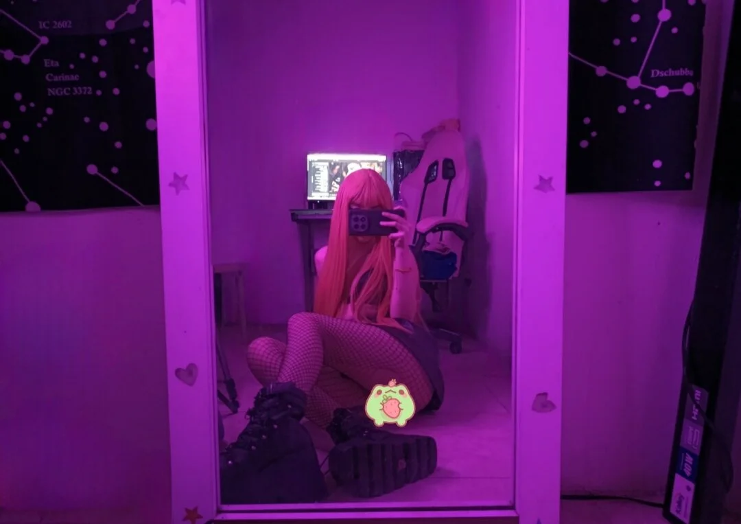 XXX Porn Photo of Nude isaneptuneuwu 9