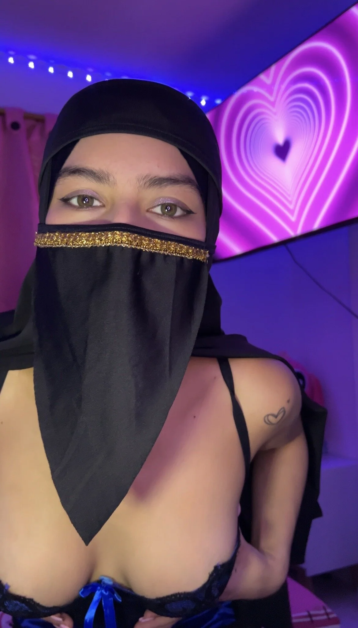 XXX Porn Photo of Nude shaima__ 5