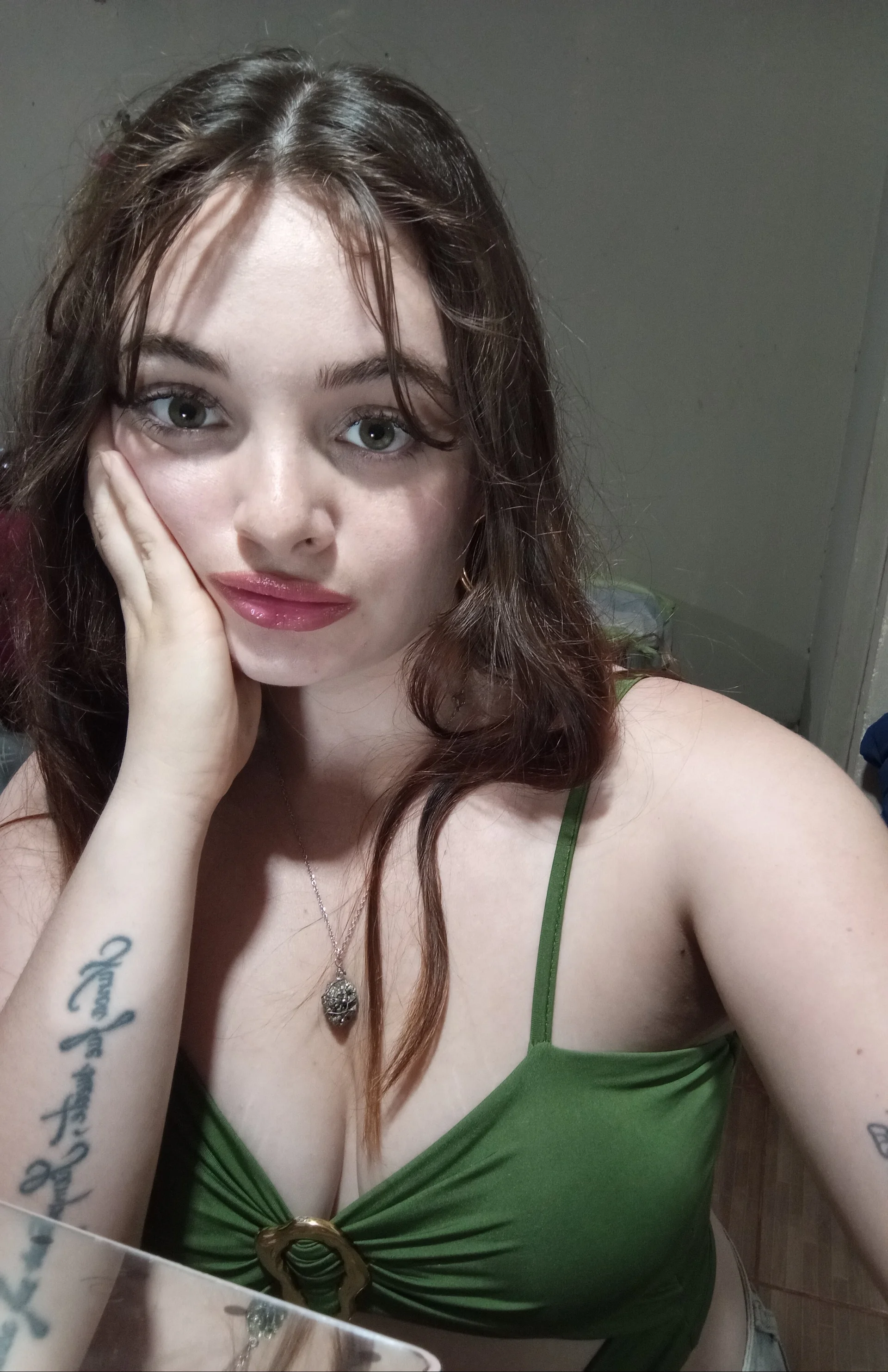 XXX Porn Photo of Nude Emmacut 69