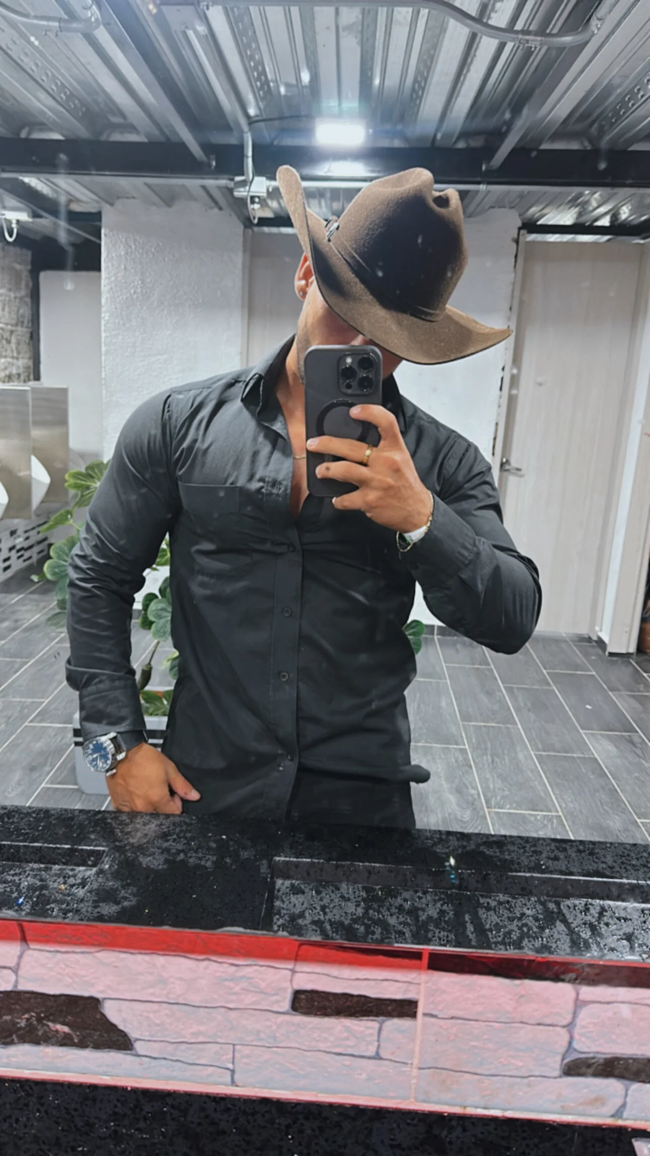 XXX Porn Photo of Nude miike_smit 12
