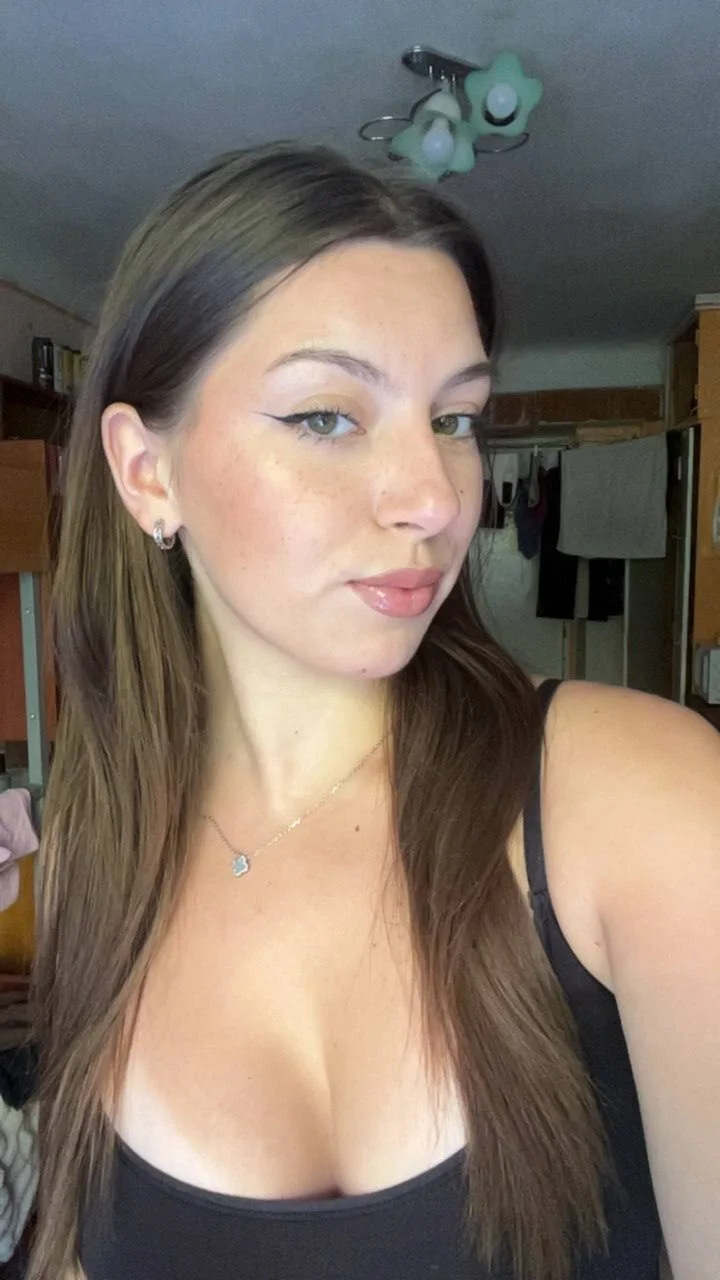 XXX Porn Photo of Nude amalialowell 2