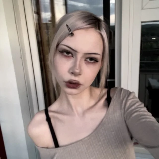 XXX Porn Photo of Nude MeiBoob 4