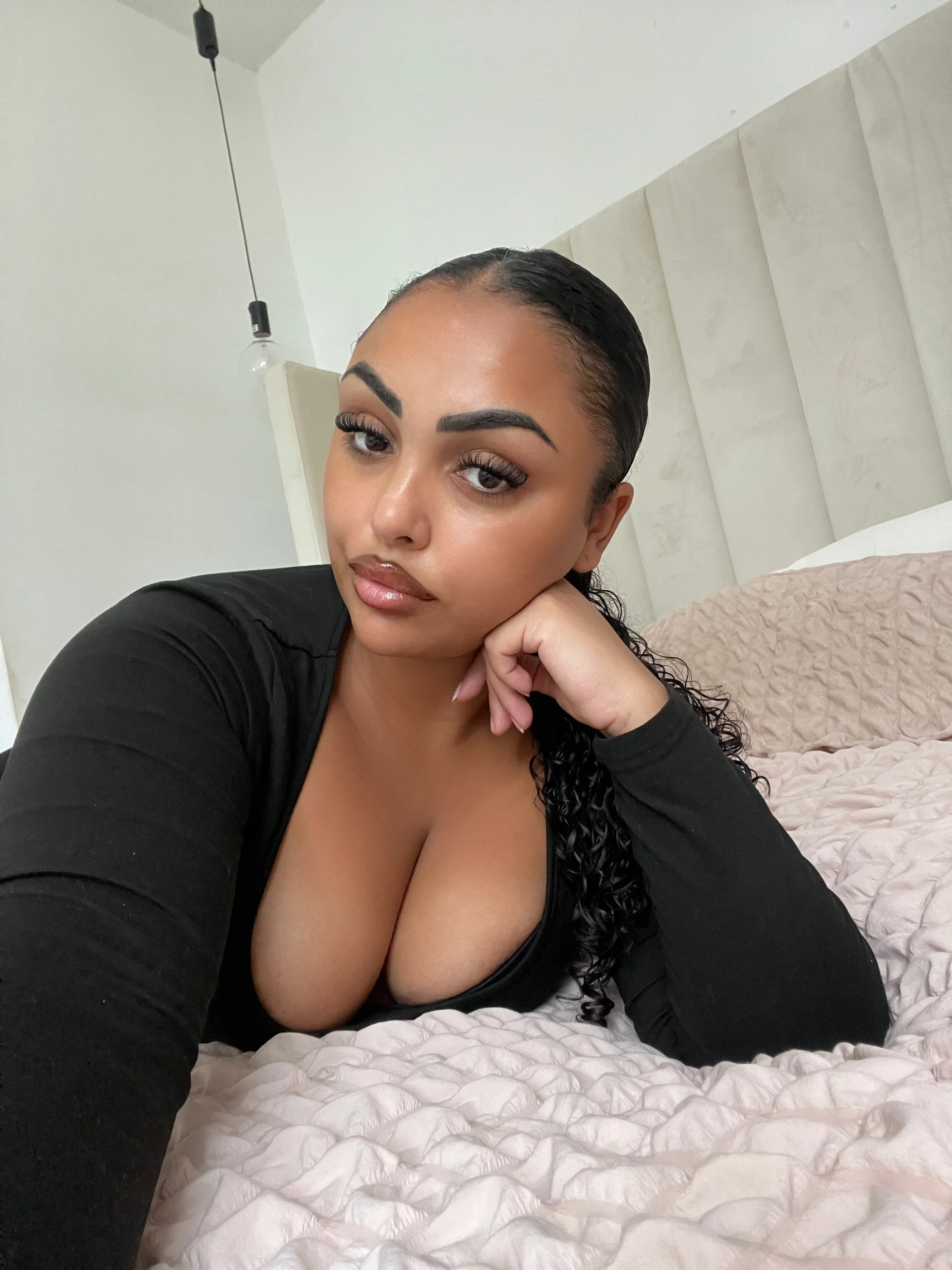 XXX Porn Photo of Nude CaramelCarmenxox 7