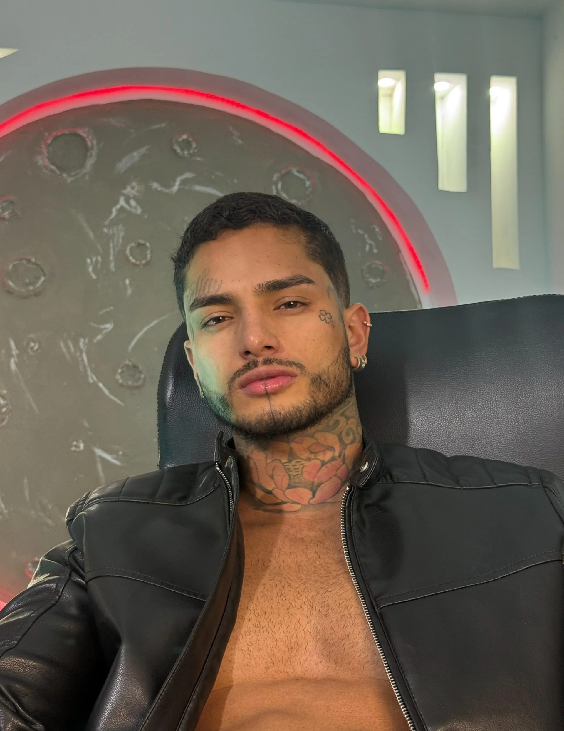 XXX Porn Photo of Nude Alanrodgers 18