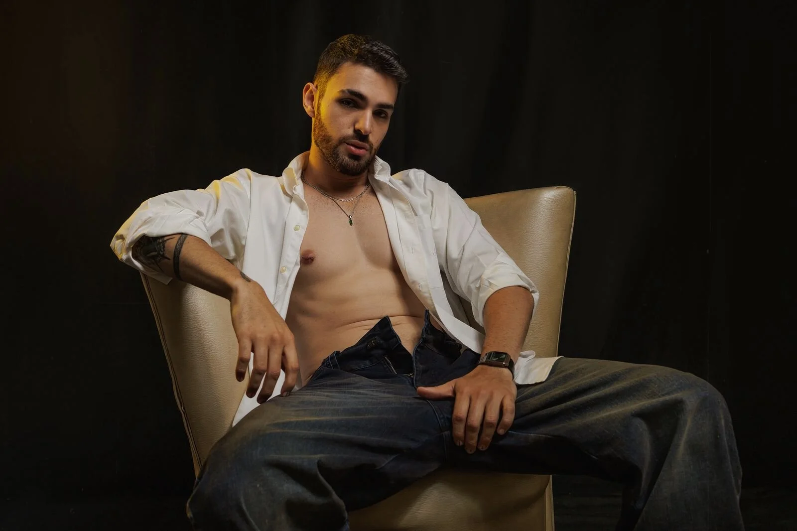 XXX Porn Photo of Nude Apolo_lux1 20