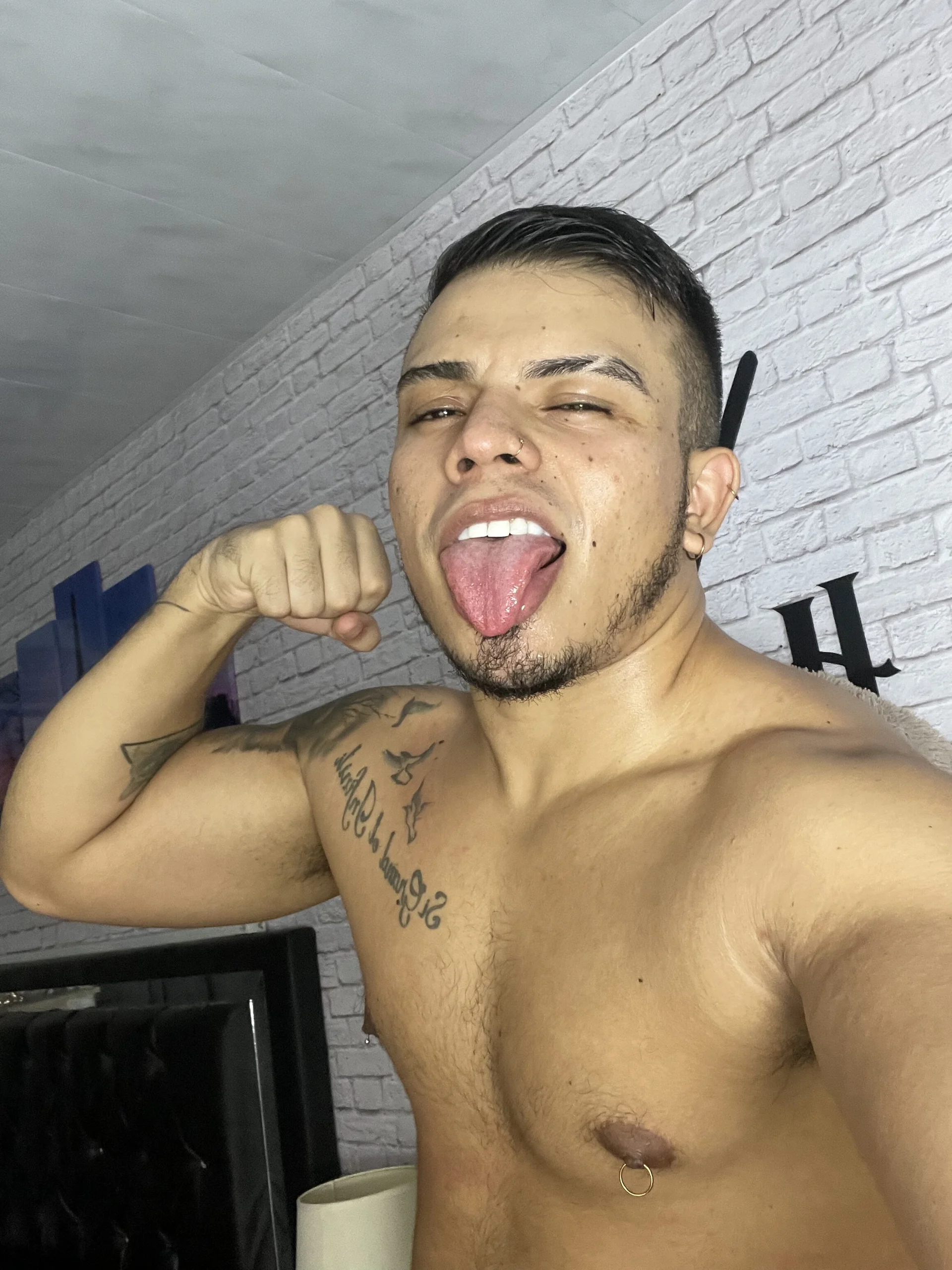 XXX Porn Photo of Nude Naughty_Charly 275