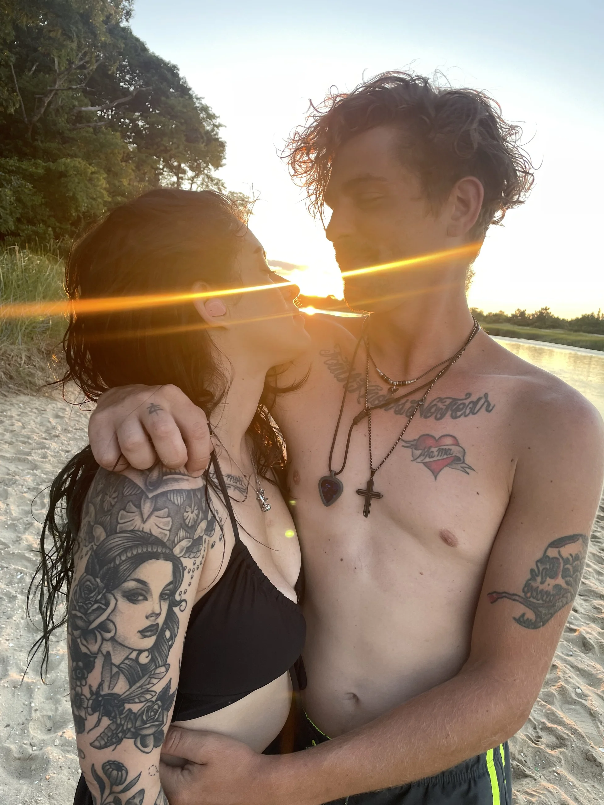 XXX Porn Photo of Nude CjNDee_honeyNivory 2