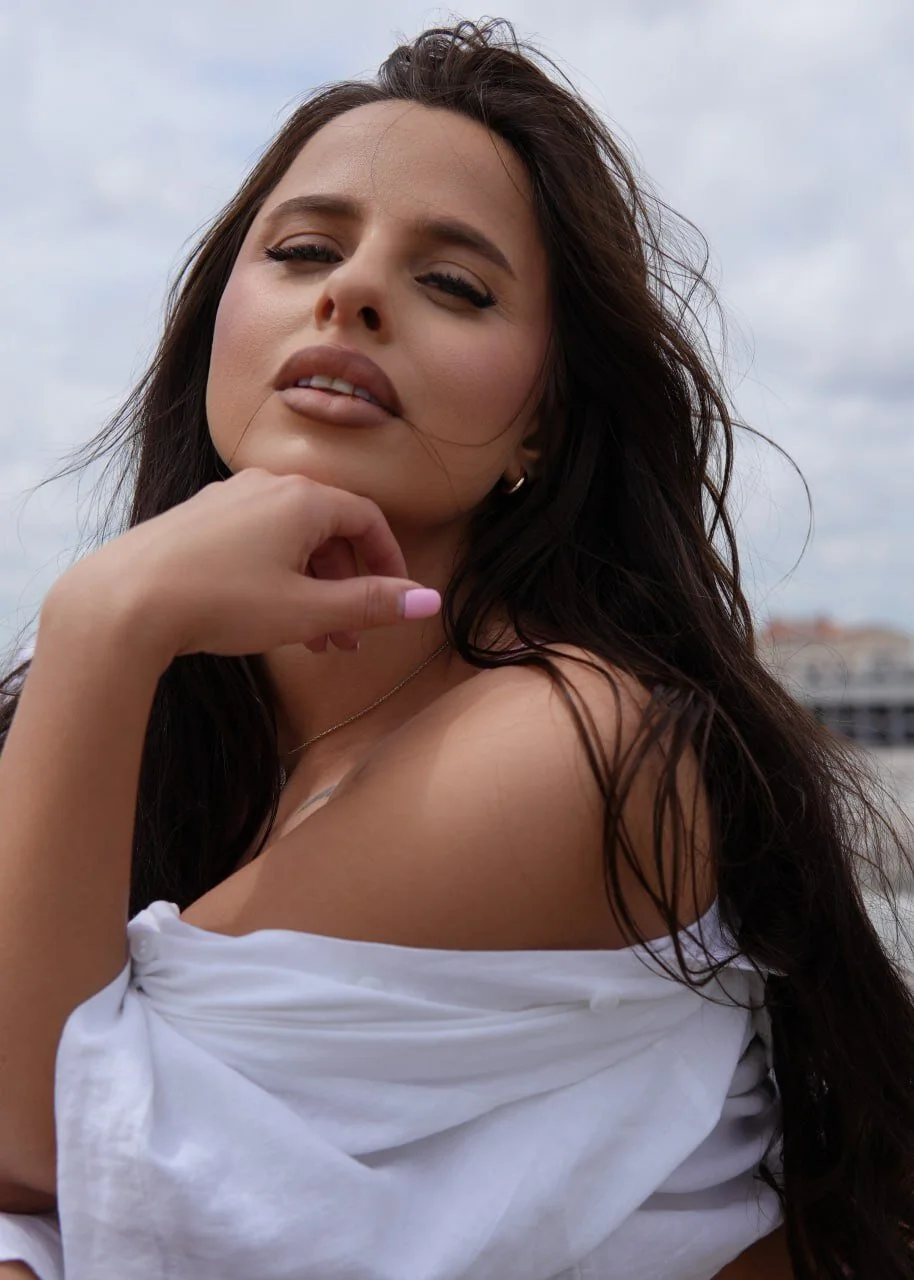 XXX Porn Photo of Nude DeborahLowe 29