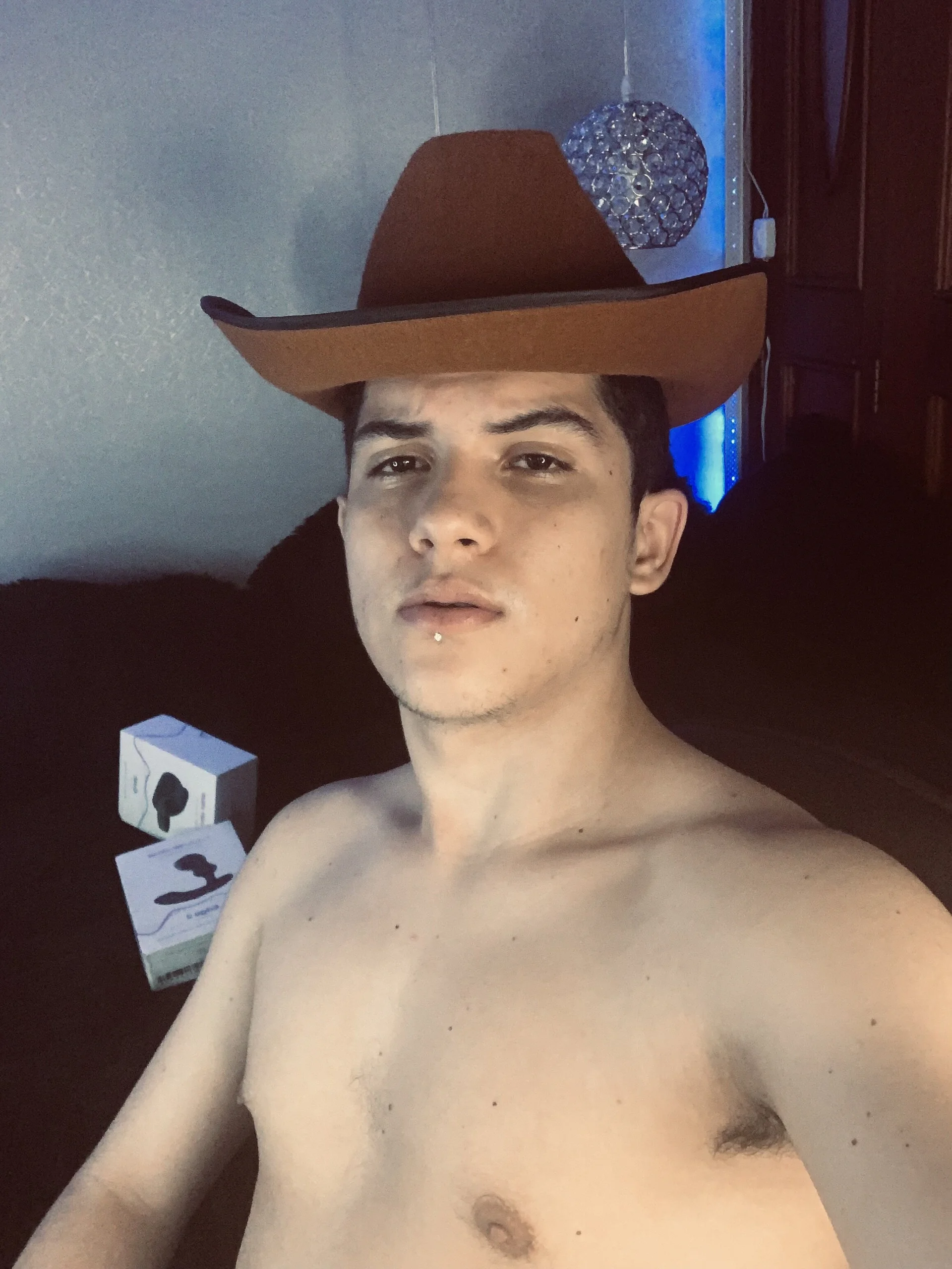 XXX Porn Photo of Nude Brat_ 9