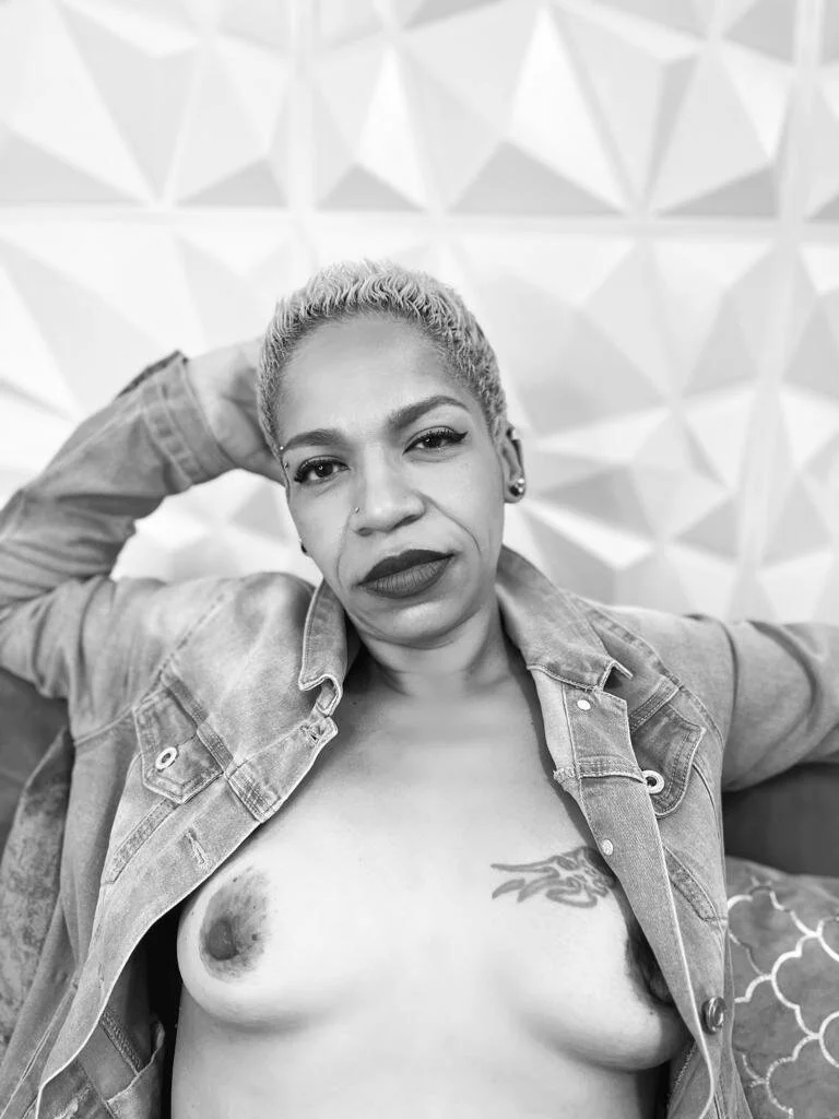 XXX Porn Photo of Nude summer_night_ 3