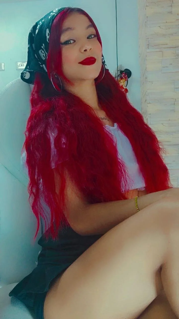 XXX Porn Photo of Nude gime_lara 35