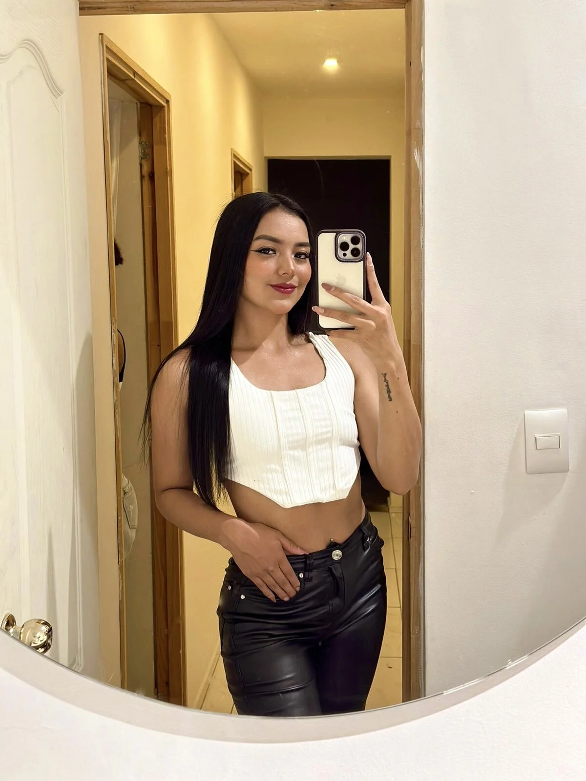 XXX Porn Photo of Nude isabella-rouse 21