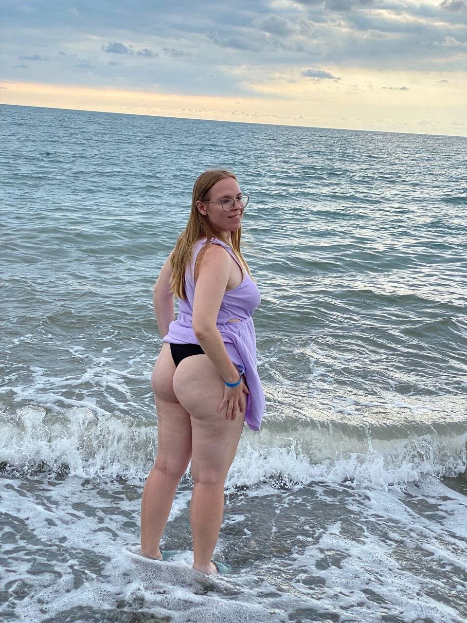 XXX Porn Photo of Nude bitetwin 79
