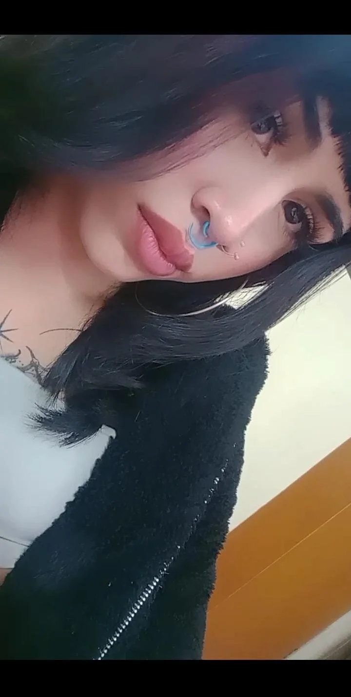 XXX Porn Photo of Nude martina_loneymoon 4