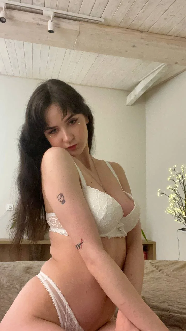 XXX Porn Photo of Nude BerryDiva 13