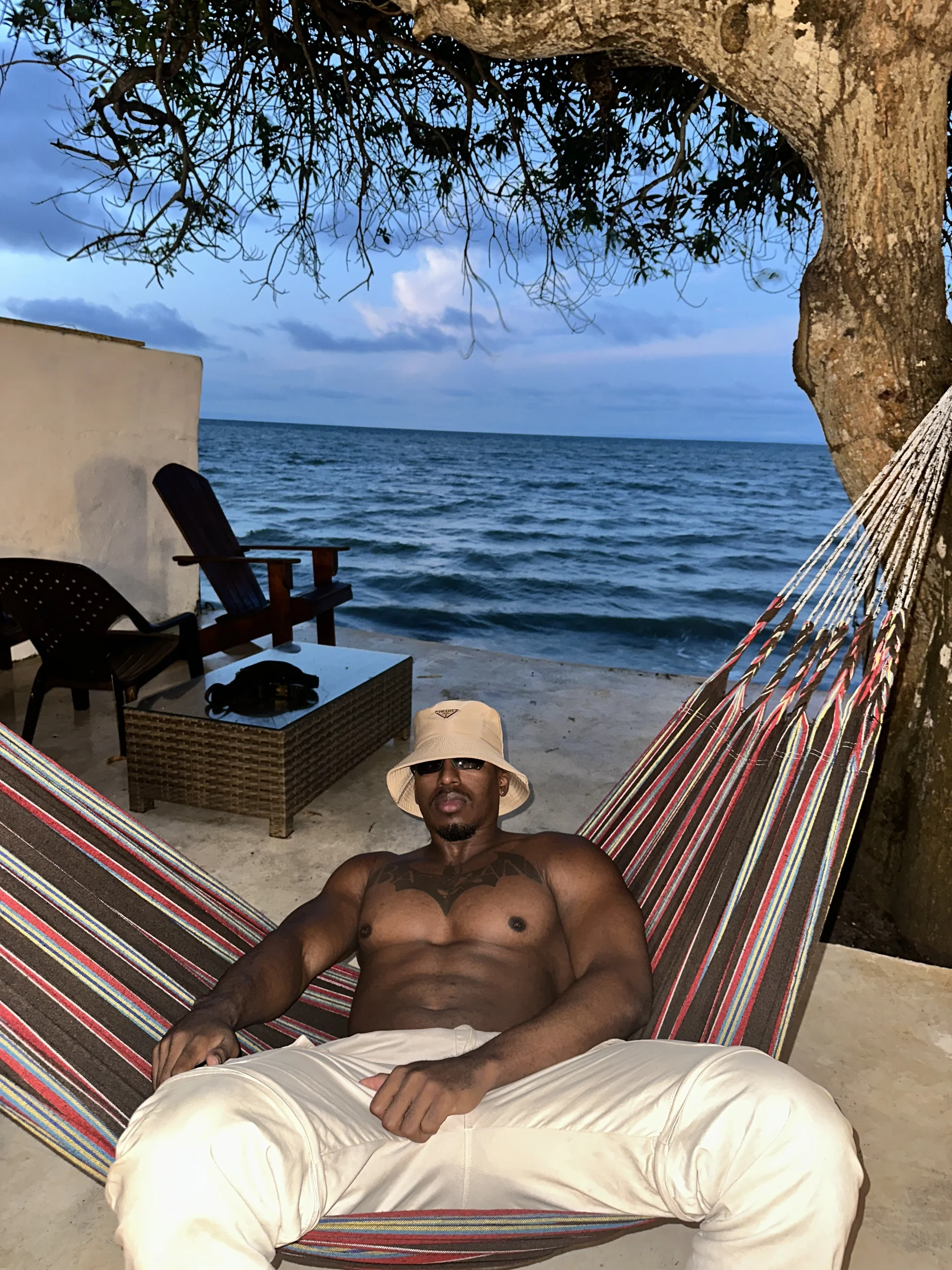 XXX Porn Photo of Nude DenzelRios 5
