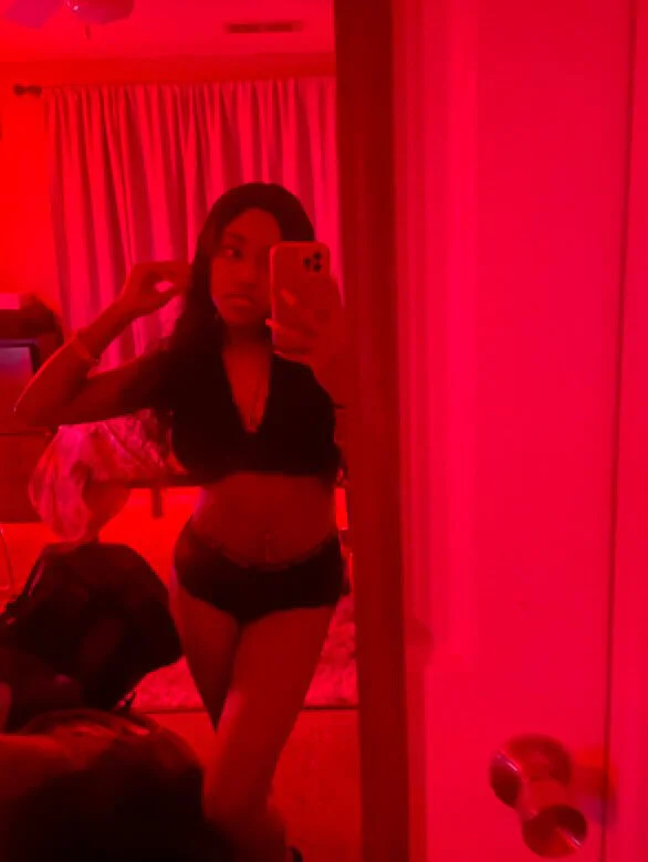 XXX Porn Photo of Nude lifeoftt_19xx 218