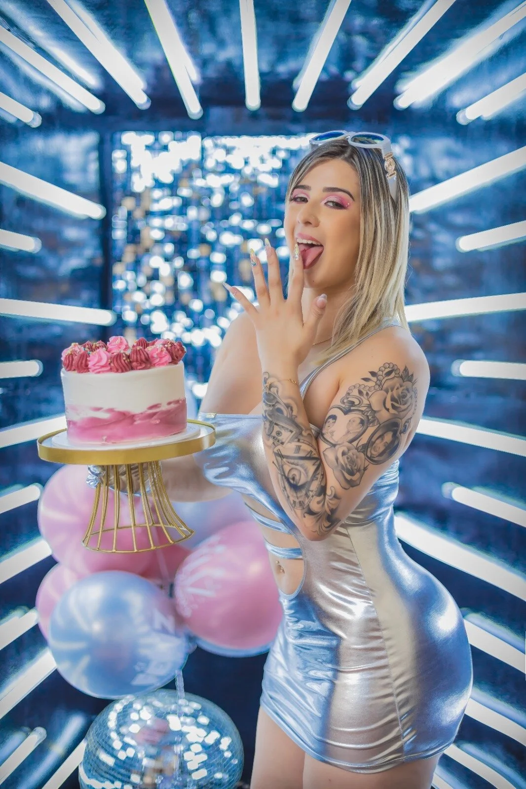XXX Porn Photo of Nude XXMILE 106