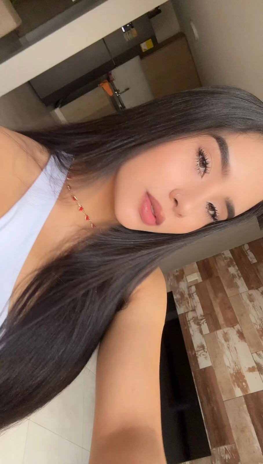 XXX Porn Photo of Nude Merliahsomert 15