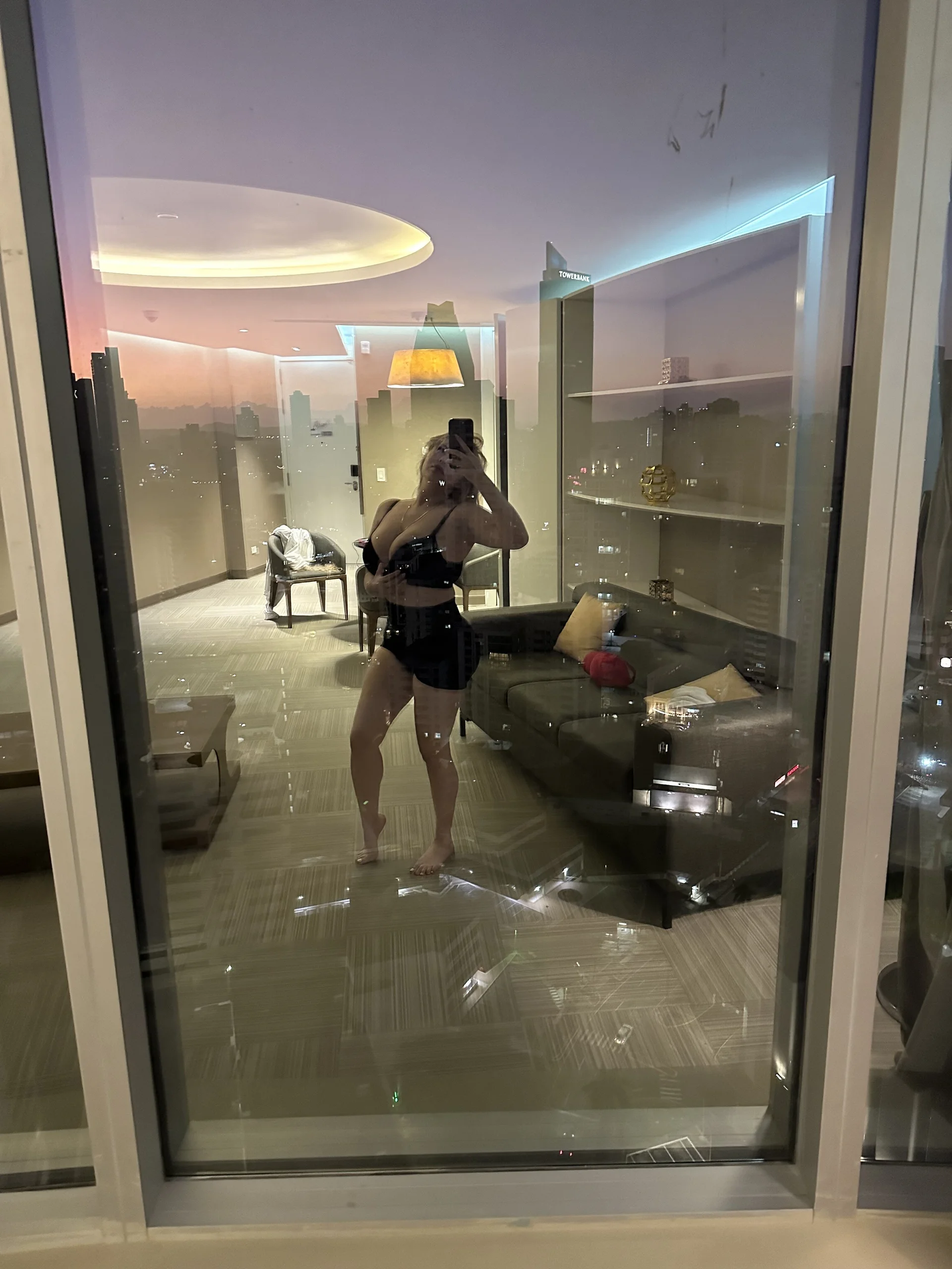 XXX Porn Photo of Nude Alirawrz 219