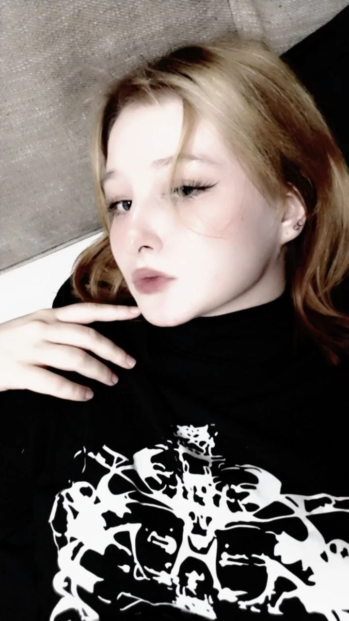 XXX Porn Photo of Nude MargoPinky1 17