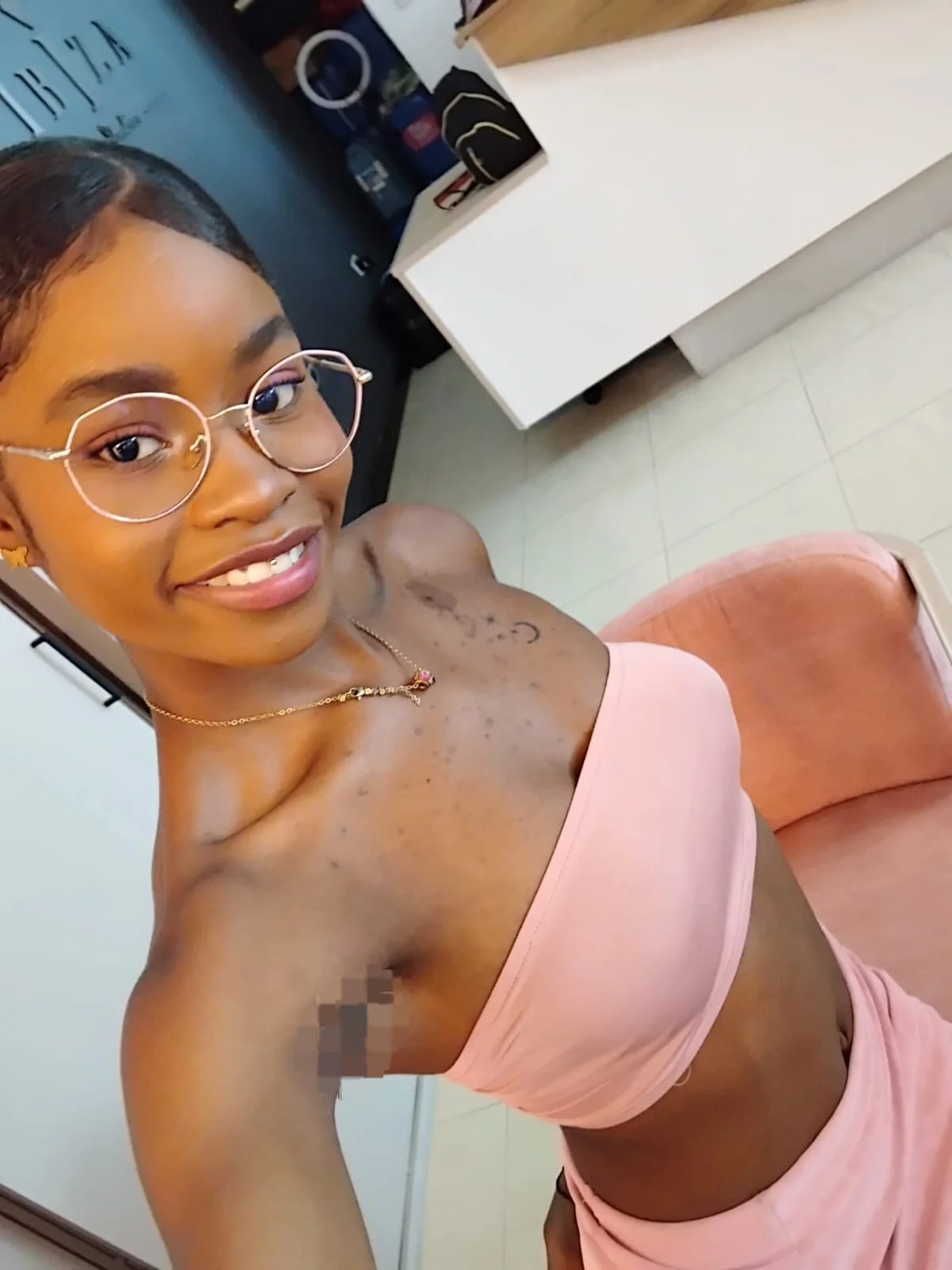 XXX Porn Photo of Nude amber-hill 8