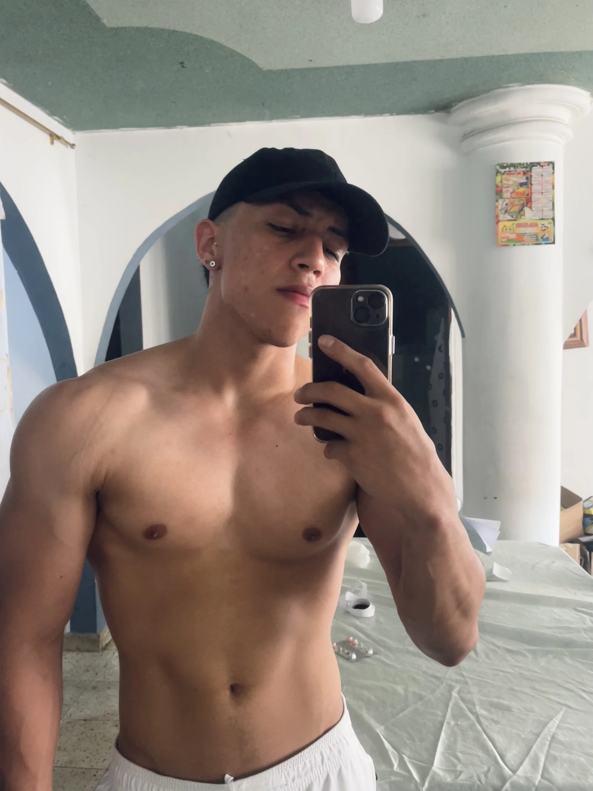 XXX Porn Photo of Nude ThomsEvery_ 10