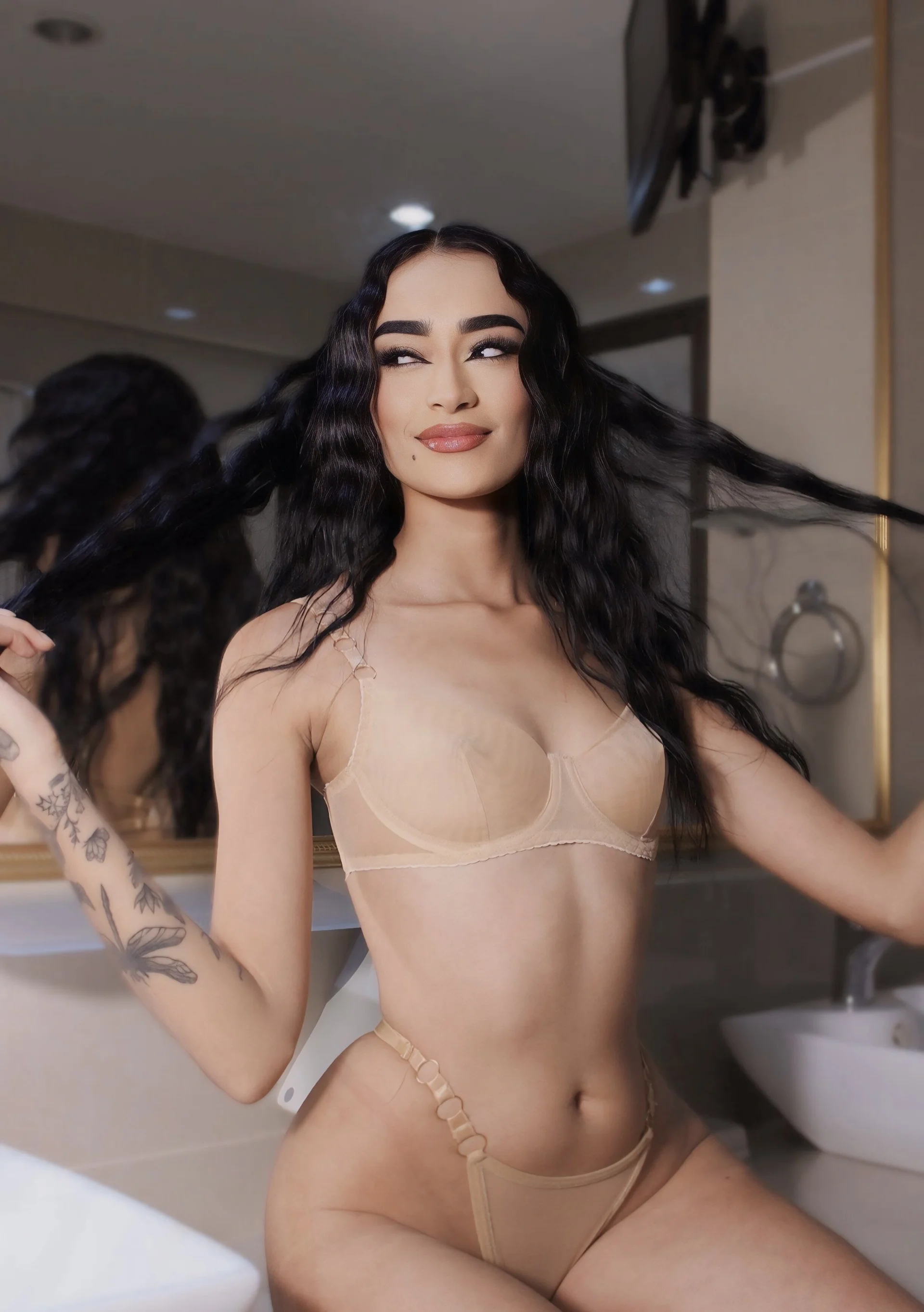 XXX Porn Photo of Nude sophieedear 5