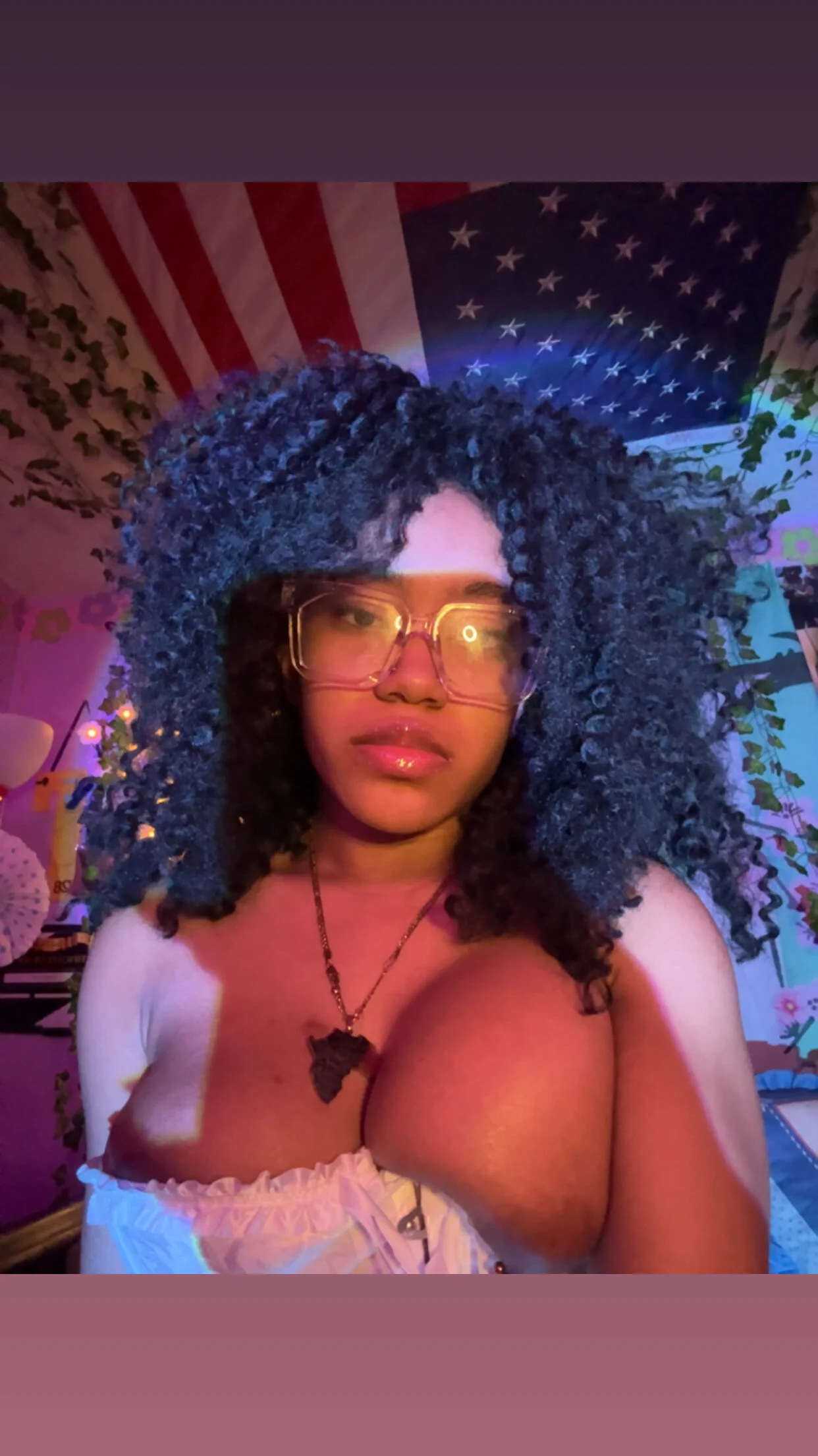 XXX Porn Photo of Nude lifeoftt_19xx 458