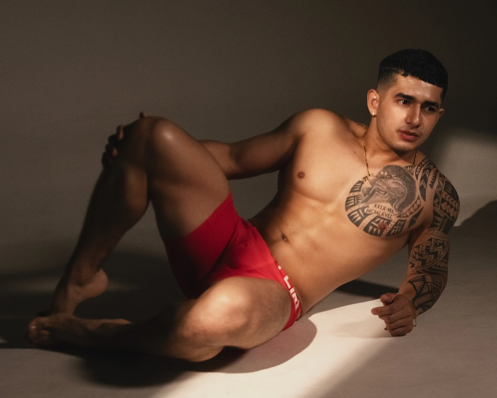 XXX Porn Photo of Nude king_falconer 29