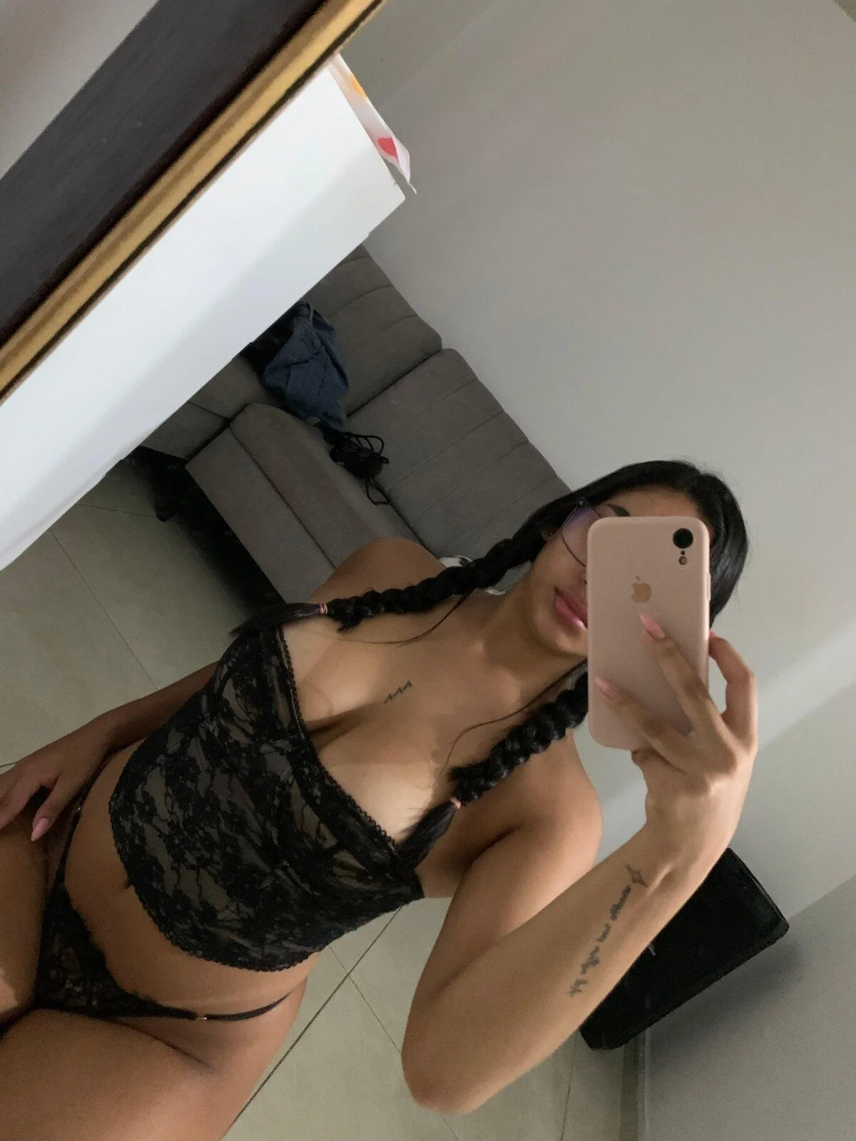XXX Porn Photo of Nude LucyGreey_ 2